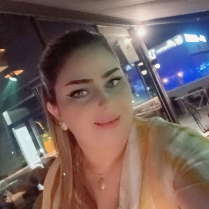 تطبيق تعارف في كندا